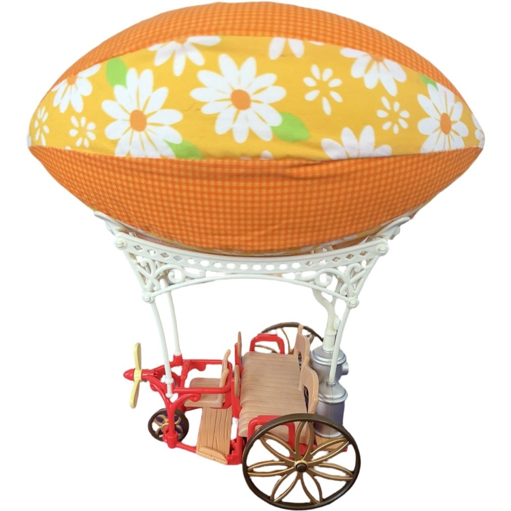 Sylvanian Families Calico Critters Sky Ride Adventure Hot Air Balloon Vehicle